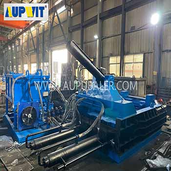 What is the baling pressure of the Y81PTZ Automatic Scrap Baler