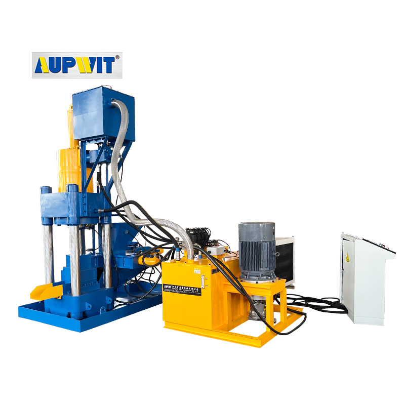 How does a swarf briquetting press improve metal recovery