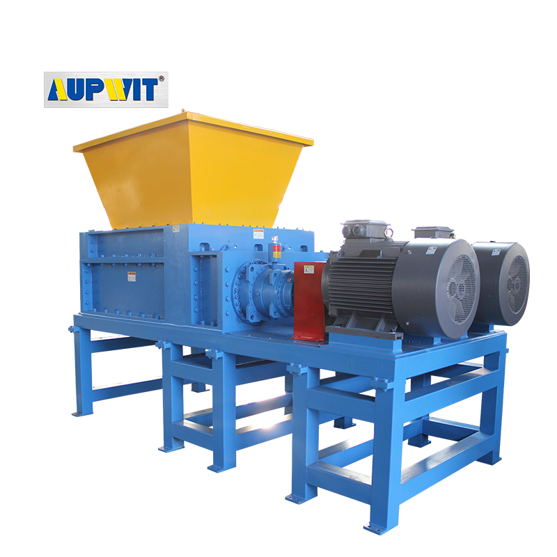 What is the maintenance cycle for a single-shaft shredder